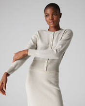 Load image into Gallery viewer, N.Peal Women&#39;s Long Sleeve Cropped Cashmere Cardigan With Lurex Ecru White Sparkle

