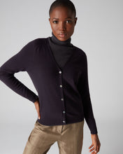 Load image into Gallery viewer, N.Peal Women&#39;s V Necked Cashmere Cardigan Dark Aubergine Purple
