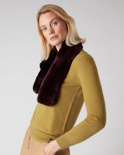 Load image into Gallery viewer, N.Peal Women&#39;s Fur Neck Warmer Dark Aubergine Purple
