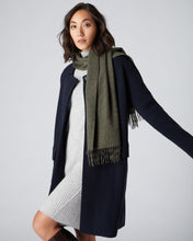 Load image into Gallery viewer, N.Peal Unisex Woven Cashmere Scarf Moss Green
