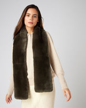 Load image into Gallery viewer, N.Peal Unisex Long Fur Scarf Moss Green
