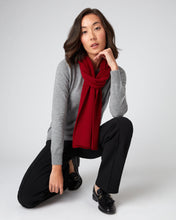 Load image into Gallery viewer, N.Peal Unisex Ribbed Cashmere Scarf Ruby Red
