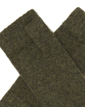 Load image into Gallery viewer, N.Peal Unisex Fingerless Cashmere Gloves Moss Green
