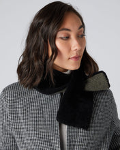 Load image into Gallery viewer, N.Peal Unisex Shearling Neckwarmer Moss Green
