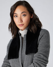 Load image into Gallery viewer, N.Peal Unisex Shearling Neckwarmer Moss Green
