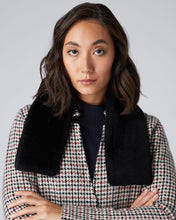Load image into Gallery viewer, N.Peal Unisex Shearling Neckwarmer Navy Blue

