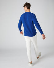 Load image into Gallery viewer, N.Peal Men&#39;s The Thames Cable Cashmere Jumper Cobalt Blue
