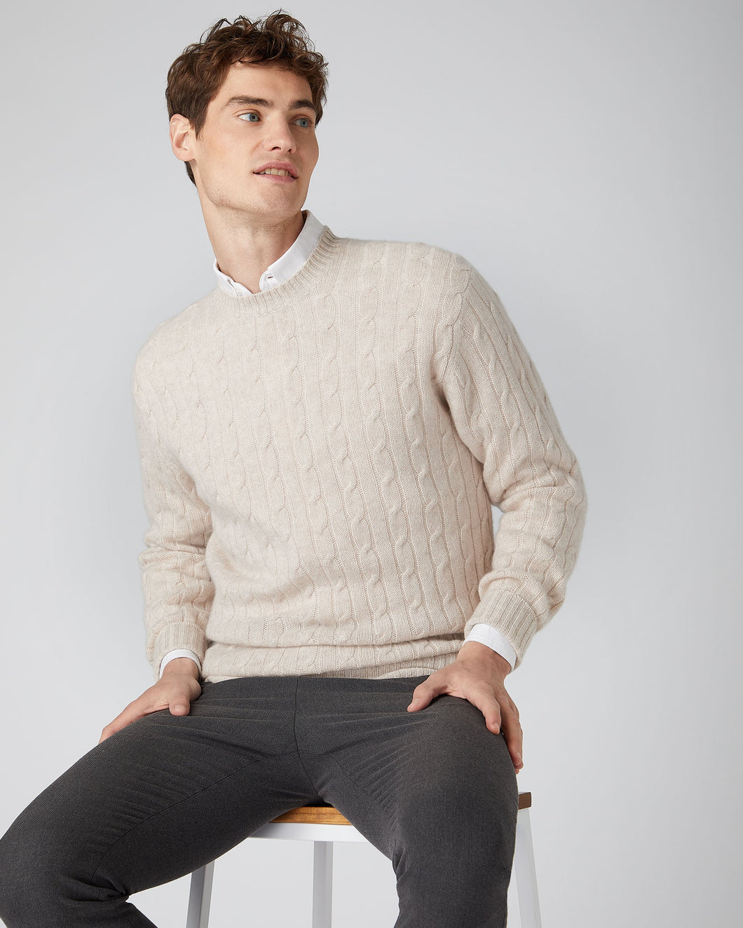 N.Peal Men's The Thames Cable Cashmere Jumper Heather Beige Brown