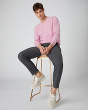 Load image into Gallery viewer, N.Peal Men&#39;s The Burlington V Neck Cashmere Jumper Flamingo Pink
