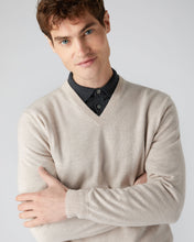 Load image into Gallery viewer, N.Peal Men&#39;s The Burlington V Neck Cashmere Jumper Heather Beige Brown
