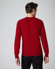 Load image into Gallery viewer, N.Peal Men&#39;s The Burlington V Neck Cashmere Jumper Ruby Red
