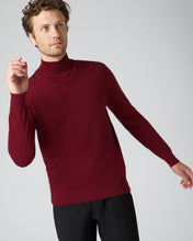 Load image into Gallery viewer, N.Peal Men&#39;s The Conduit Fine Gauge Cashmere Jumper Red Velvet
