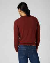 Load image into Gallery viewer, N.Peal Men&#39;s The Oxford Round Neck Cashmere Jumper Copper Orange
