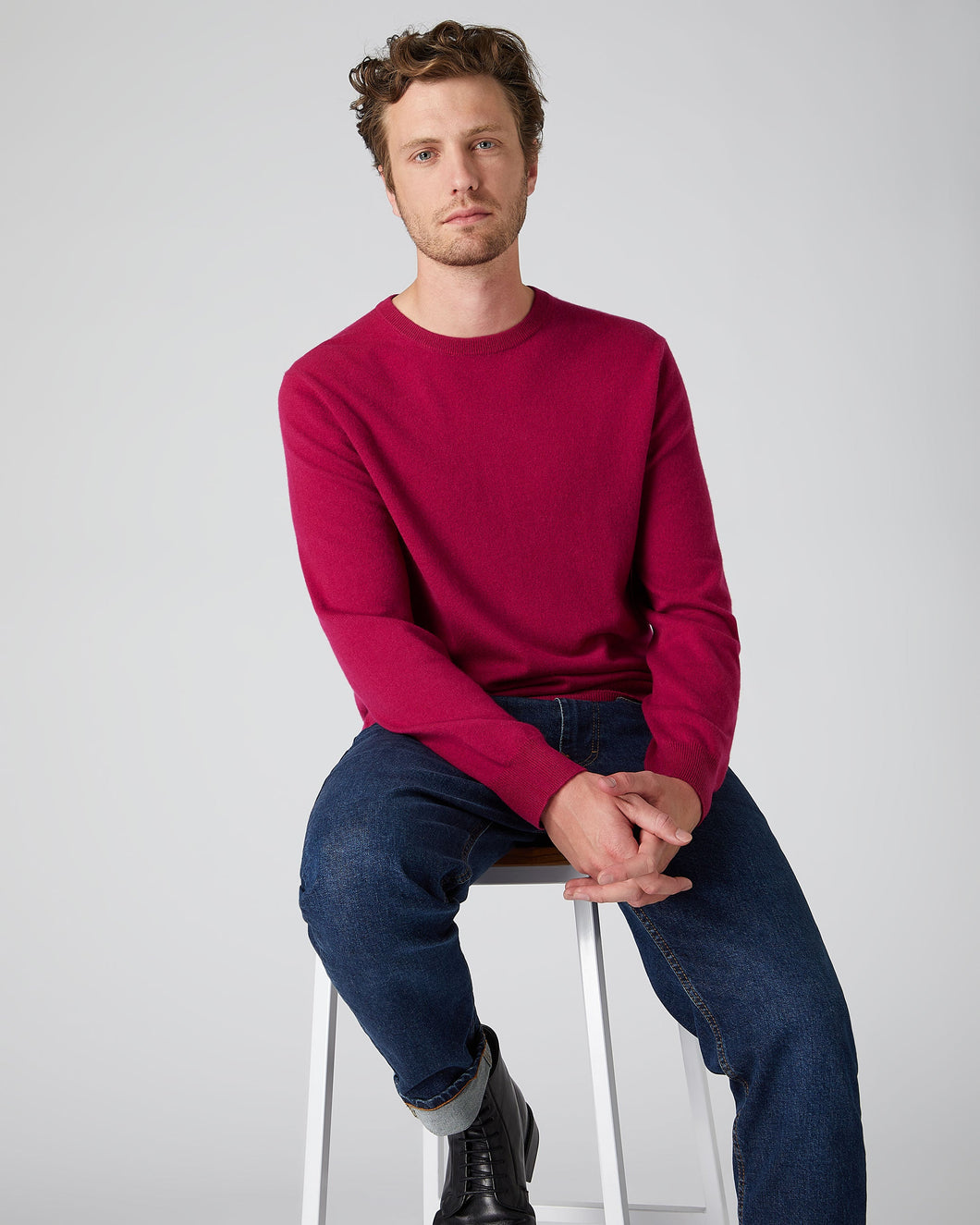 N.Peal Men's The Oxford Round Neck Cashmere Jumper Raspberry Pink