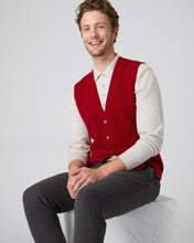 Load image into Gallery viewer, N.Peal Men&#39;s The Chelsea Milano Cashmere Waistcoat Ruby Red
