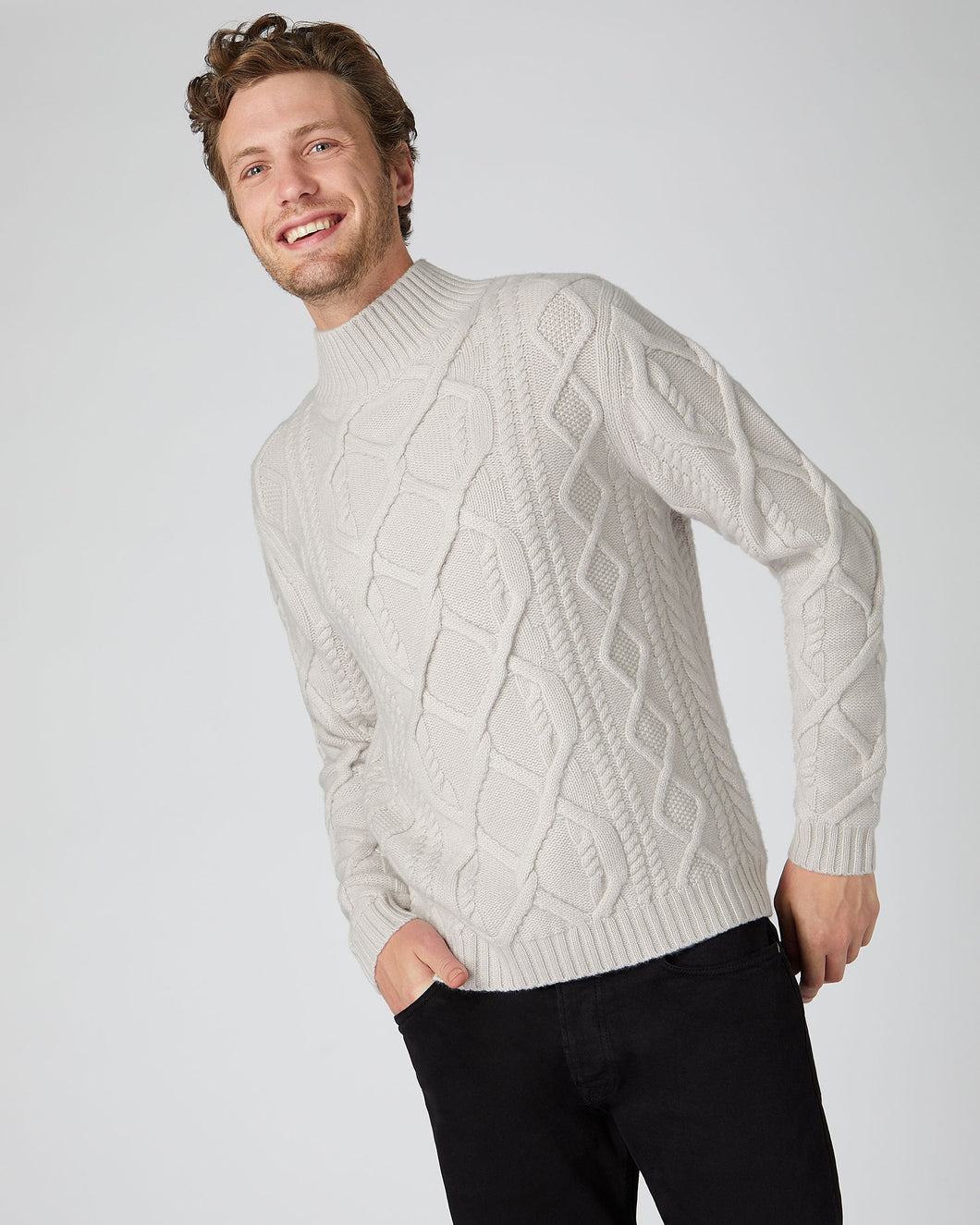 N.Peal Men's Oversized Cable Funnel Neck Cashmere Jumper Snow Grey