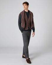 Load image into Gallery viewer, N.Peal Men&#39;s Houndstooth Milano Cashmere Waistcoat Coconut Brown
