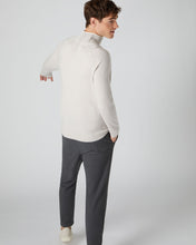 Load image into Gallery viewer, N.Peal Men&#39;s Turtle Neck Cashmere Jumper Snow Grey
