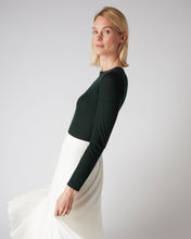Load image into Gallery viewer, N.Peal Women&#39;s Superfine Long Sleeve Cashmere Top Midnight Green
