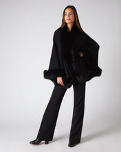 Load image into Gallery viewer, N.Peal Women&#39;s Fox Trim Knitted Cape Black

