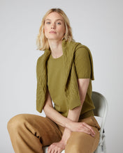Load image into Gallery viewer, N.Peal Women&#39;s Round Neck Cashmere T Shirt Chartreuse Green
