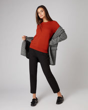 Load image into Gallery viewer, N.Peal Women&#39;s Round Neck Cashmere T Shirt Dark Amber Orange
