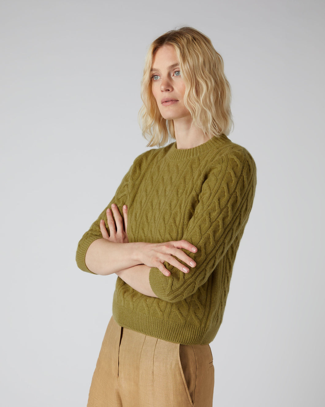 N.Peal Women's Round Neck Cable Cashmere Jumper Chartreuse Green