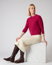 Load image into Gallery viewer, N.Peal Women&#39;s Round Neck Cable Cashmere Jumper Raspberry Pink

