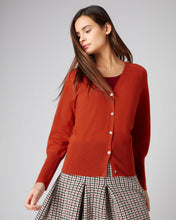 Load image into Gallery viewer, N.Peal Women&#39;s V Necked Cashmere Cardigan Dark Amber Orange
