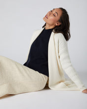 Load image into Gallery viewer, N.Peal Women&#39;s Mock Neck Cashmere Jumper Navy Blue
