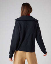 Load image into Gallery viewer, N.Peal Women&#39;s Rib Detail Half Zip Cashmere Jumper Navy Blue
