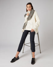 Load image into Gallery viewer, N.Peal Women&#39;s Super Chunky Cable Cashmere Jumper New Ivory White
