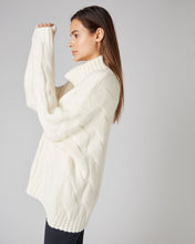 Load image into Gallery viewer, N.Peal Women&#39;s Super Chunky Cable Cashmere Jumper New Ivory White
