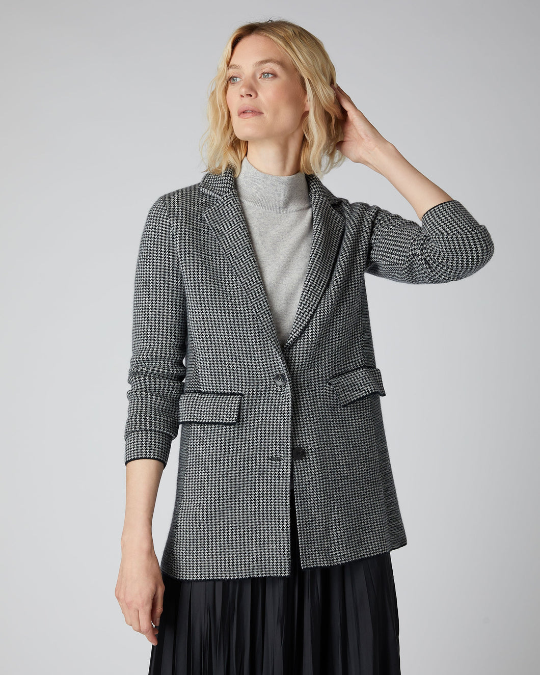 N.Peal Women's Houndstooth Longline Blazer Black