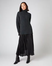 Load image into Gallery viewer, N.Peal Women&#39;s Chunky Cable Cashmere Jumper Dark Charcoal Grey
