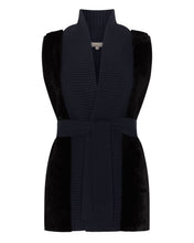Load image into Gallery viewer, N.Peal Women&#39;s Shearling Belted Cashmere Gilet Navy Blue
