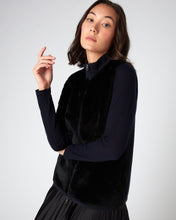 Load image into Gallery viewer, N.Peal Women&#39;s Shearling Ribbed Cashmere Gilet Navy Blue
