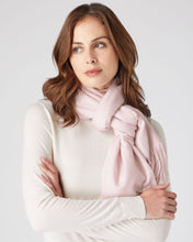 Load image into Gallery viewer, N.Peal Unisex Large Woven Cashmere Scarf Quartz Pink
