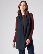 Load image into Gallery viewer, N.Peal Unisex Short Ribbed Cashmere Scarf Grigio Blue
