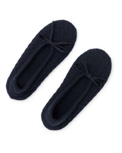 Load image into Gallery viewer, N.Peal Women's Cable Cashmere Slippers Navy Blue
