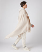 Load image into Gallery viewer, N.Peal Unisex Woven Cashmere Blanket Heather Beige Brown
