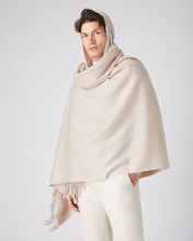 Load image into Gallery viewer, N.Peal Unisex Woven Cashmere Blanket Heather Beige Brown
