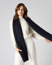 Load image into Gallery viewer, N.Peal Unisex Chunky Cable Cashmere Scarf Navy Blue
