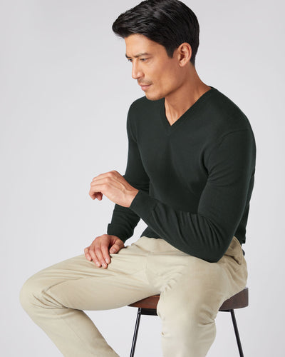 N.Peal Men's The Burlington V Neck Cashmere Jumper Dark Green
