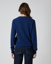 Load image into Gallery viewer, N.Peal The Oxford Round Neck Cashmere Jumper French Blue

