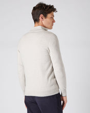 Load image into Gallery viewer, N.Peal Men&#39;s The Carnaby Half Zip Cashmere Jumper Pebble Grey
