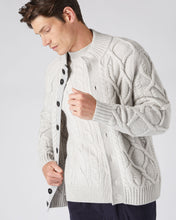 Load image into Gallery viewer, N.Peal Men&#39;s Cable Button Cashmere Cardigan Pebble Grey
