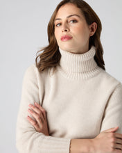 Load image into Gallery viewer, N.Peal Women&#39;s Chunky Roll Neck Cashmere Jumper Ecru White
