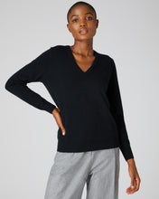Load image into Gallery viewer, Women&#39;s V Neck Cashmere Sweater in Black
