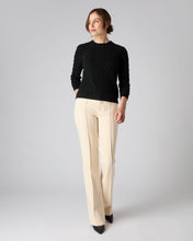 Load image into Gallery viewer, N.Peal Women&#39;s Round Neck Cable Cashmere Jumper Black
